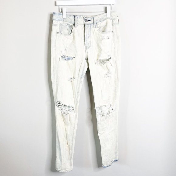 American Eagle Outfitters Denim - AE Tomgirl White Washed Boyfriend Jeans
